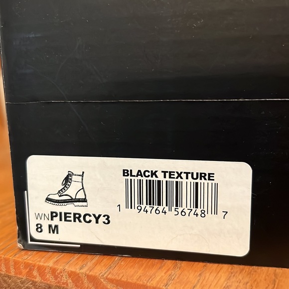 Women’s black Piercy combat boots size 8 - Picture 5 of 10
